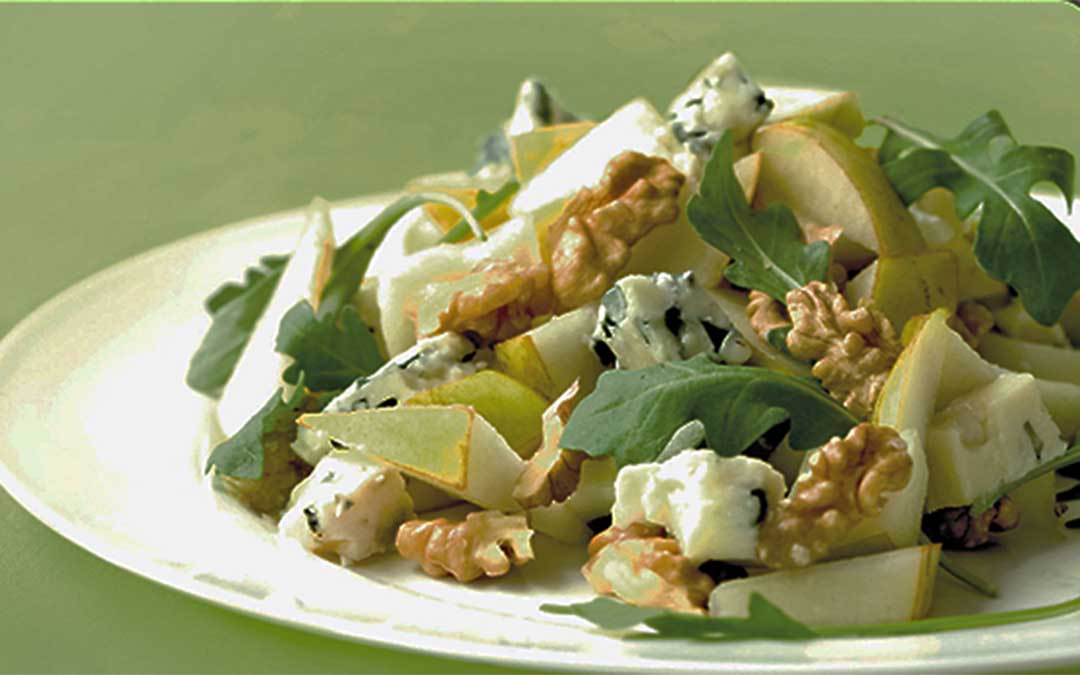Ensalada de rucula, pera y queso azul