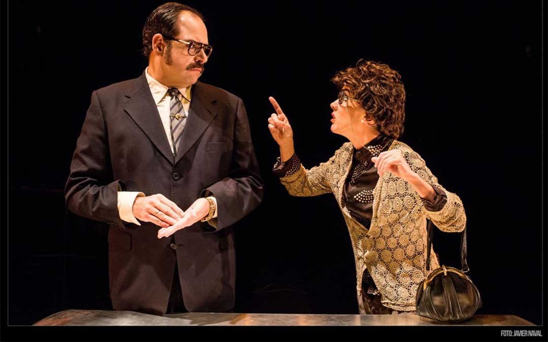 Jorge Usón y Carmen Barrantes interpretan 'Con lo bien que estábamos'./ Javier Naval.