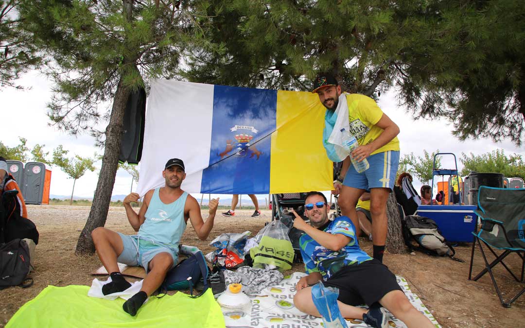 Daniel y compañía, desde Tenerife, a la pelouse 6. / A. Monserrate