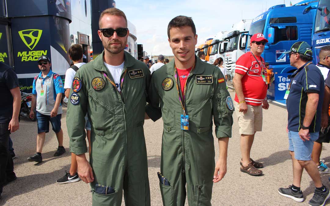 Pilotos que ha dirigido el operativo de la exhibición aérea. / L. Castel