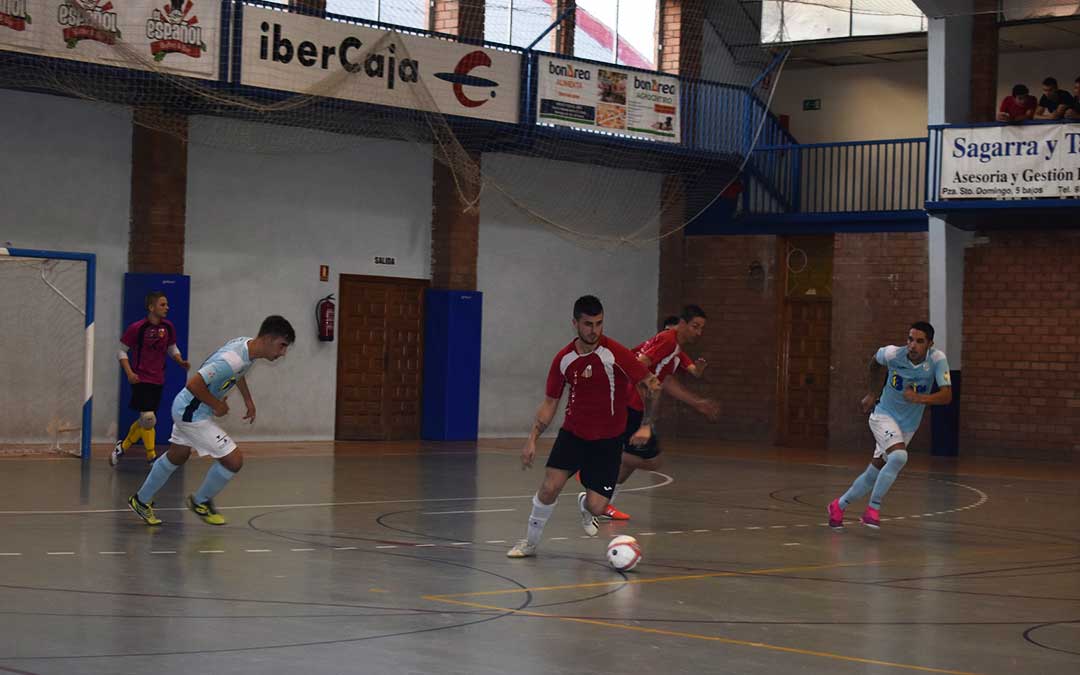 Caspolinos y alcañizanos en pleno juego en la 3º jornada de liga.