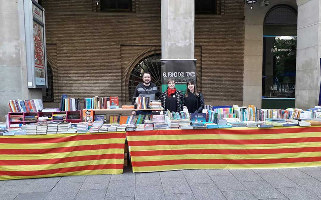 el-reino-del-reves-zaragoza-dia-del-libro