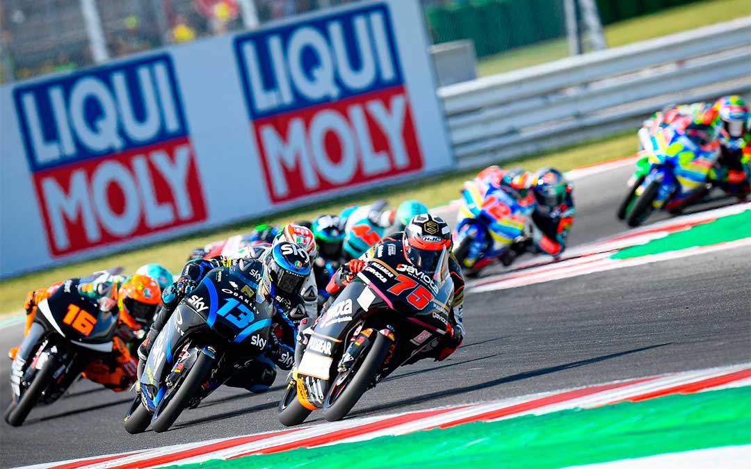 Las carreras de Moto3 se caracterizan por la gran igualdad existente entre la mayoría de los pilotos que participan./ Moto GP.