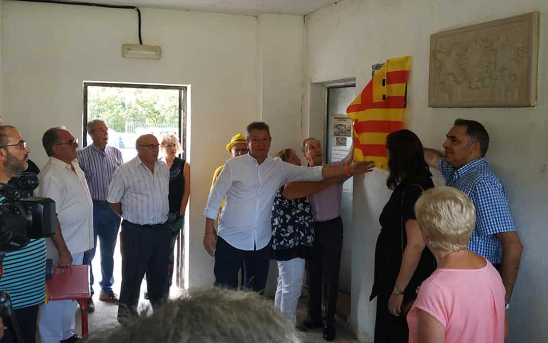 Durante el acto se descubrió una placa conmemorativa