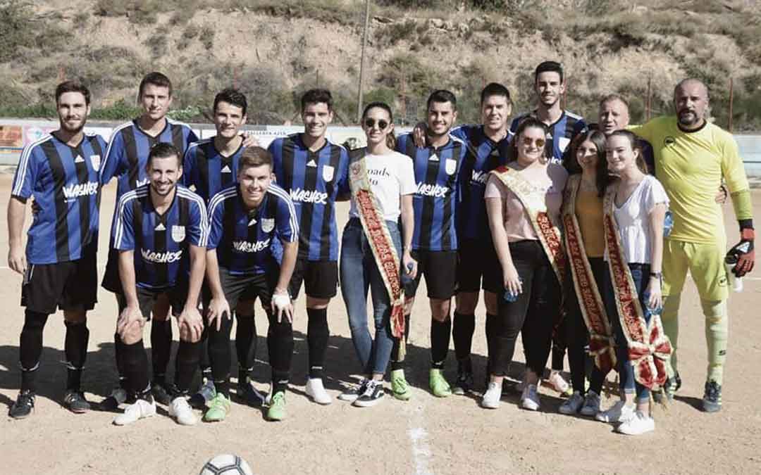 El Albalate se presentó ante sus aficionados en plenas fiestas locales