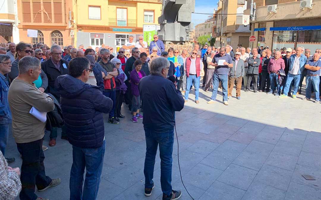Concentración de AMEPEA en el Regallo. / CCOO Bajo Aragón Histórico, Andorra y Cuencas Mineras