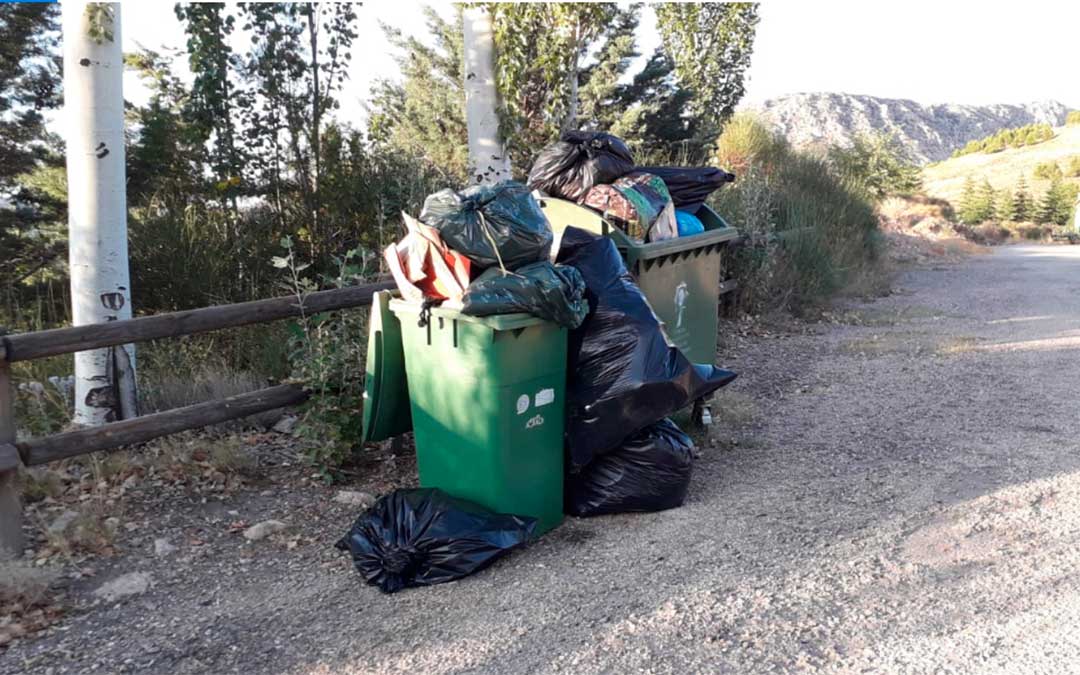 Contenedores en Utrillas./ Ayuntamiento de Utrillas