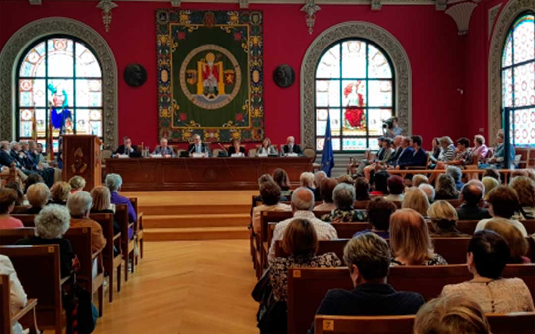 Acto de apertura del curso de la Universidad de la Experiencia./ DGA