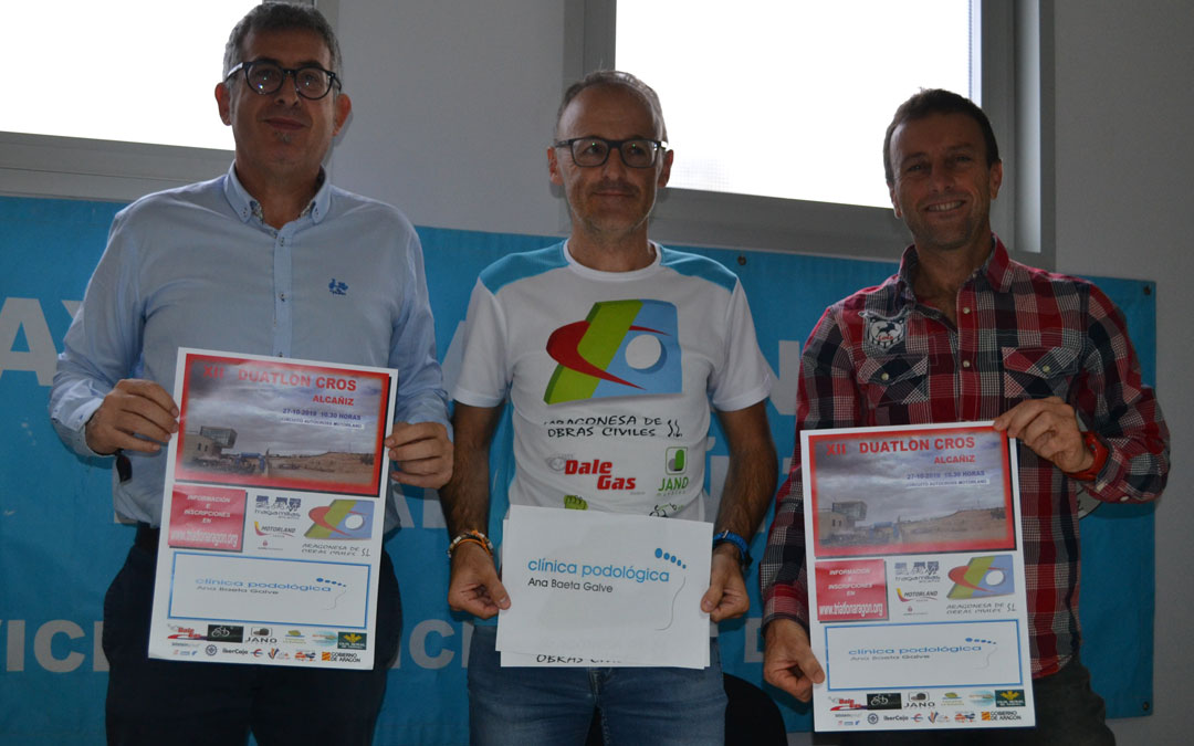 Kiko Lahoz, concejal de deportes junto a Chemi Sanz director de la prueba y Carlos Herráez director del SMD de Alcañiz