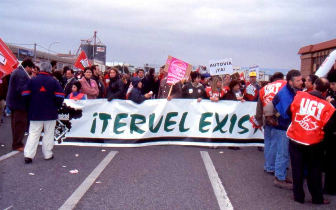 Huelga General en el año 2000./ Teruel Existe