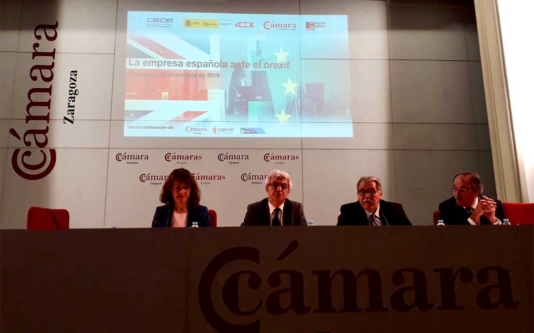 La cita ha tenido lugar en la sede de la Cámara de Comercio, Industria y Servicios de Zaragoza./ Delegación del Gobierno de España en Aragón