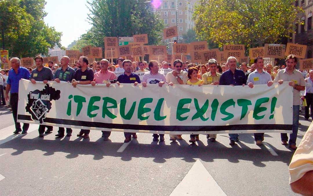 Manifestación en Zaragoza en el año 2004./ Teruel Existe