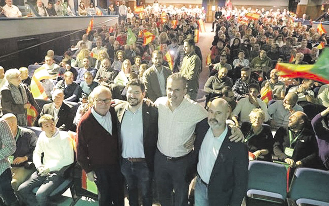El secretario general de Vox, Javier Ortega Smith, el miércoles en Teruel dijo que «Teruel existe, porque existe España y esa es su mejor garantía» / Instagram Ortega Smith