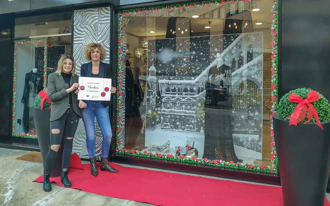 Zapatería Black, escaparate ganador del concurso en Alcañiz