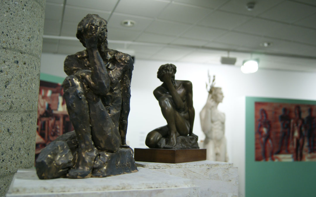Detalle de la exposición 'Spiritvus Classicvs' en la UNED de Barbastro. / B. Severino