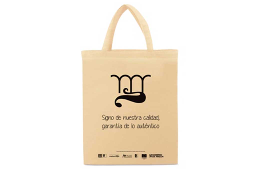 Bolsa de tela reutilizable con el logotipo de la Marca de Calidad Territorial Matarraña.