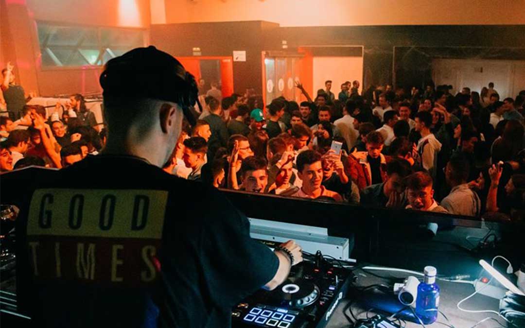 Firma: Discoteca London.
