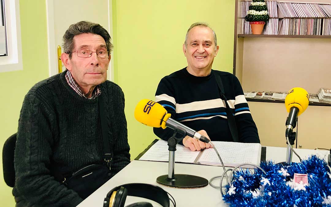 Alfredo Grañena y Manuel Buenacasa de la Rondalla Compromiso.