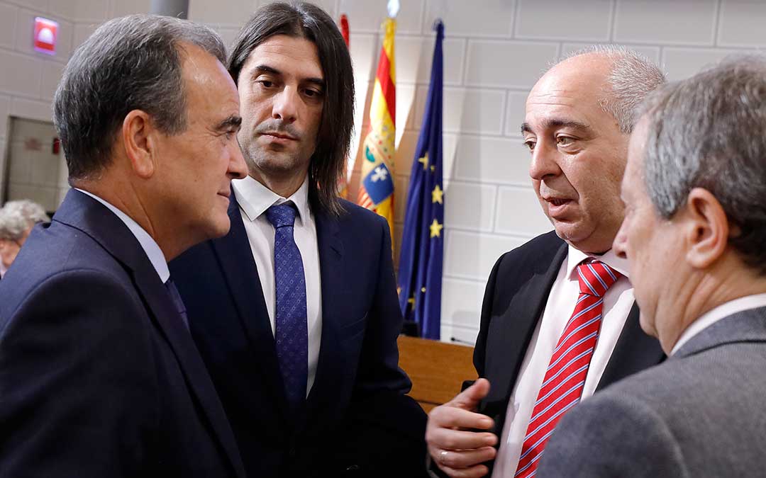 Representantes de la Diputación al terminar el pleno.