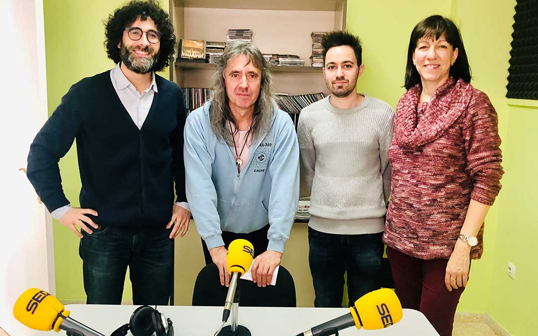 Ramón Giménez de Asesoría Giménez Cortés, Tomás Bernal de Kyoku Tao, y Mark Alcaide y Mari Ángeles Ortega de Academia Brik.