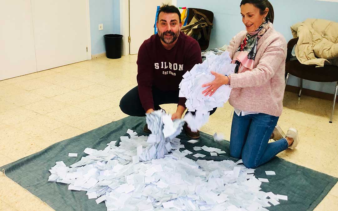 Sorteo de APEC en Radio Caspe.