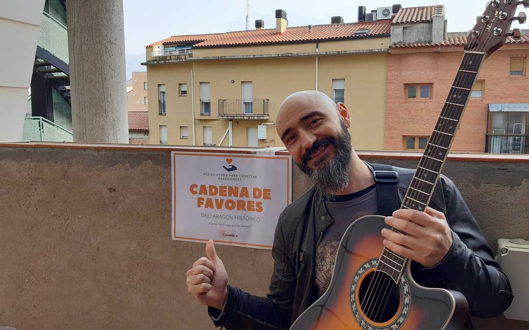 Kapi, el solista de Azero será uno de los participantes en 'Teruel Online Fest'./ B. Severino
