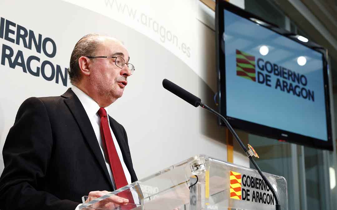 El Presidente de Aragón, Javier Lambán, informa en rueda de prensa sobre las últimas medidas preventivas adicionales de salud pública adoptadas por el Gobierno de Aragón con motivo de la crisis del coronavirus Covid-19