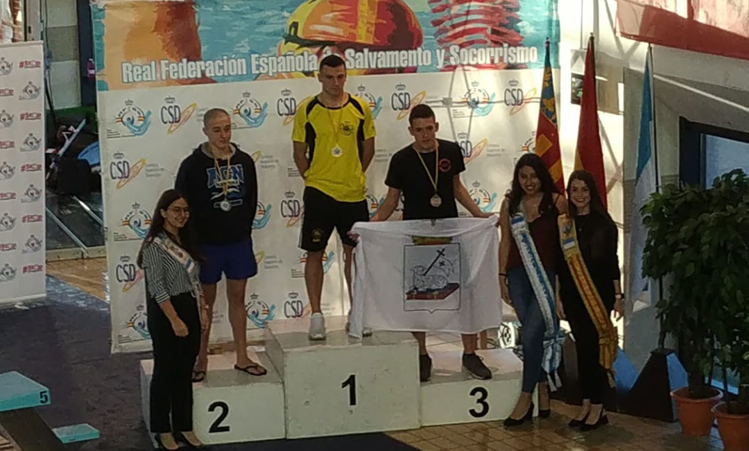 Carlos González en el tercer cajón del podio