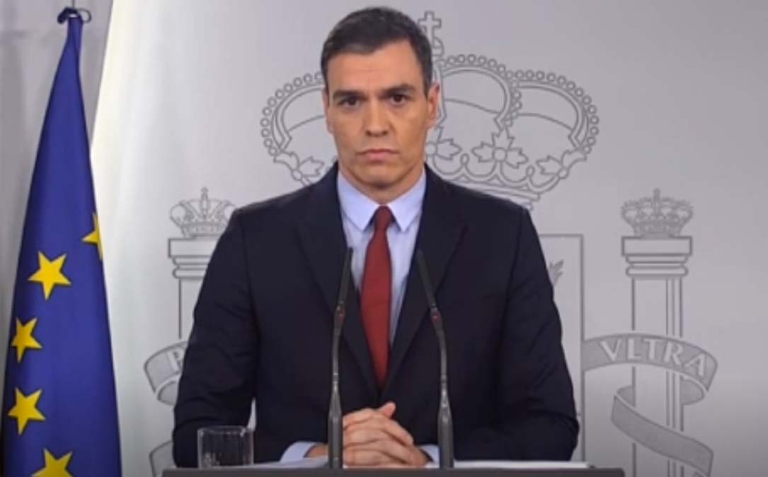 Sánchez este sábado durante su comparecencia tras declarar el estado de alarma