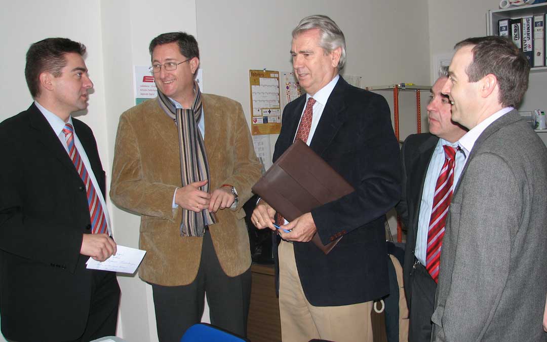 En Alcañiz para ofrecer una rueda de prensa con el PP en el Bajo Aragón en 2006. / Archivo La COMARCA