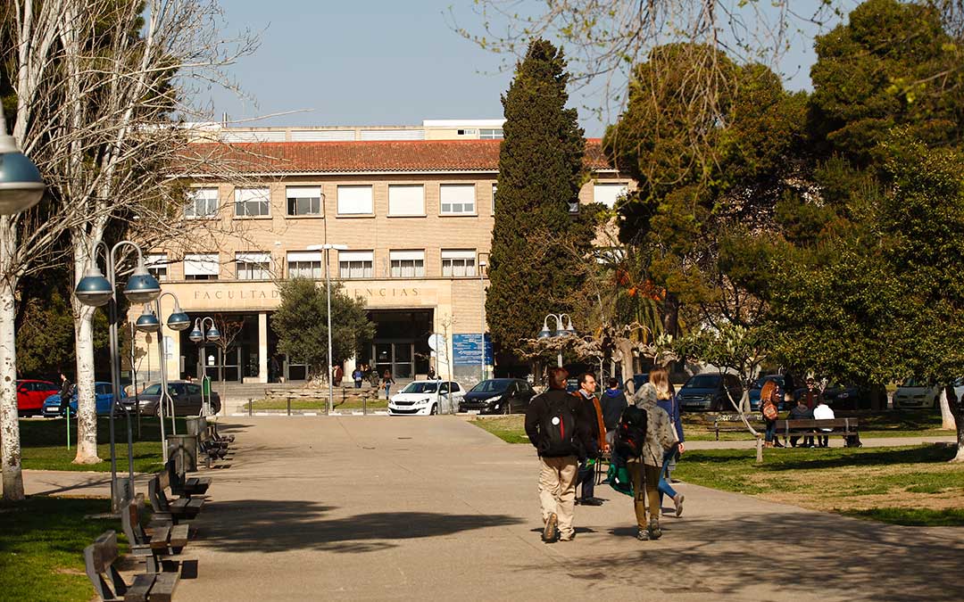 Facultad de la Universidad de Zaragoza.