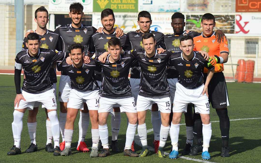 El once inicial que presentó el Alcañiz en el último partido que jugó antes del estado de alarma