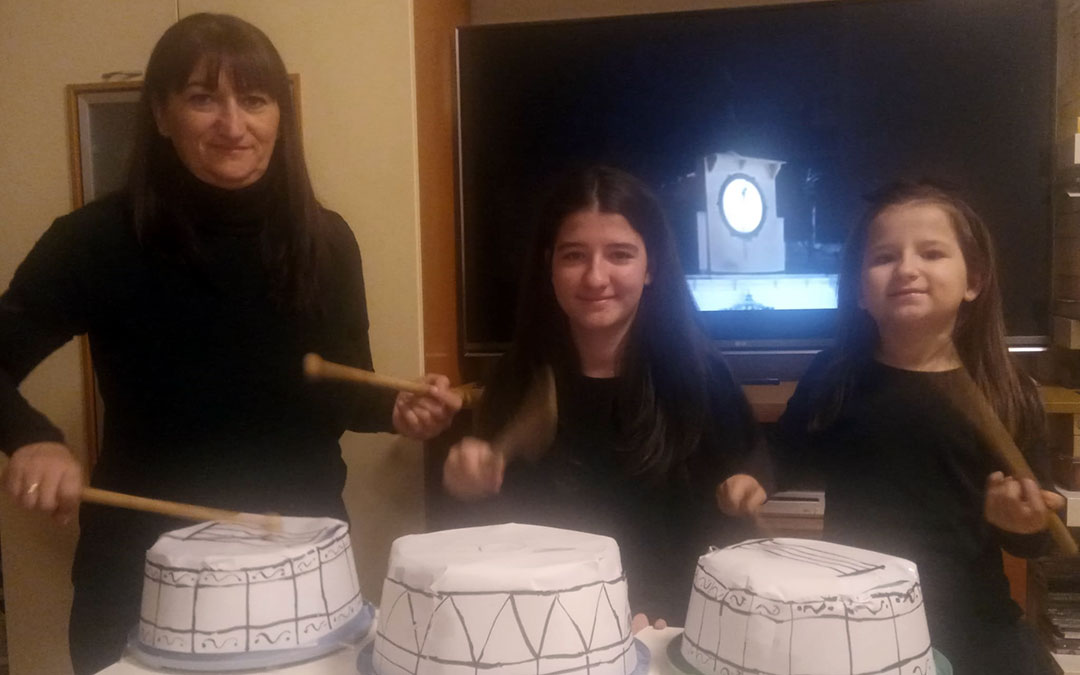 Samper de Calanda. Tambores improvisados.