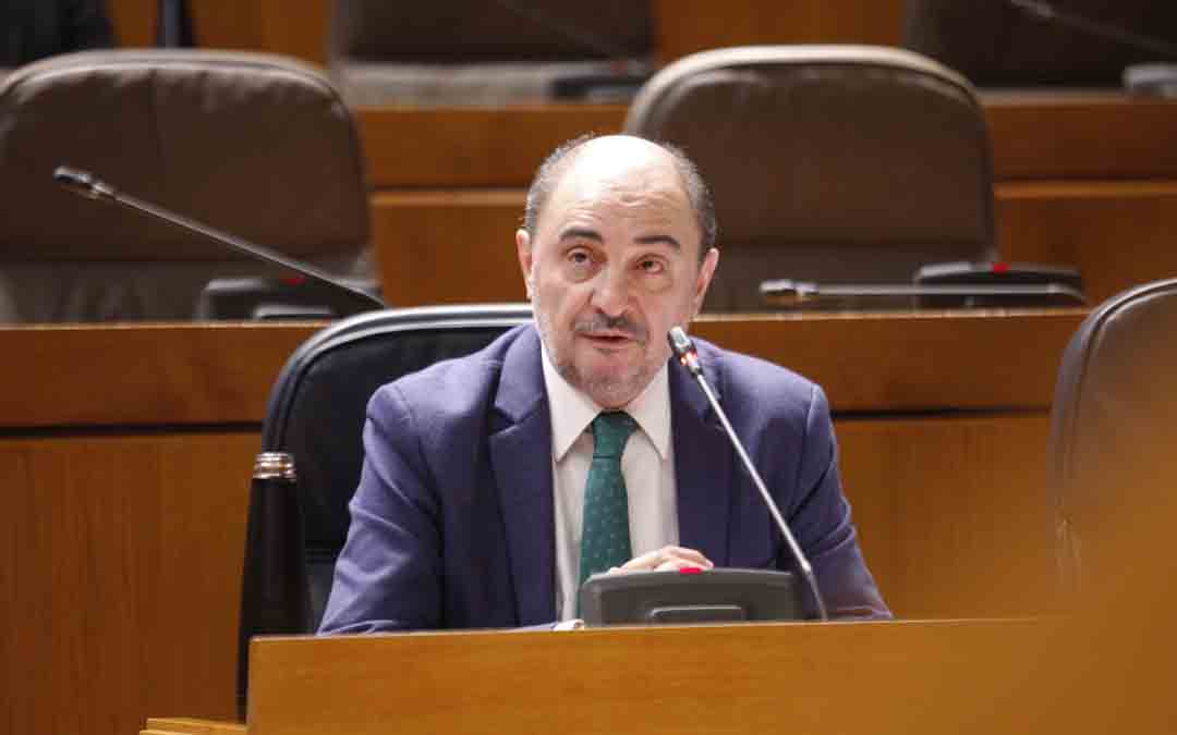 Lambán este miércoles en la sesión de las Cortes