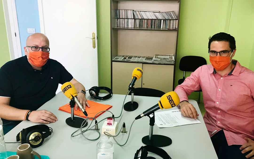Cristian Poblador y José Miguel Albiac pertenecen a Ciudadanos Caspe.