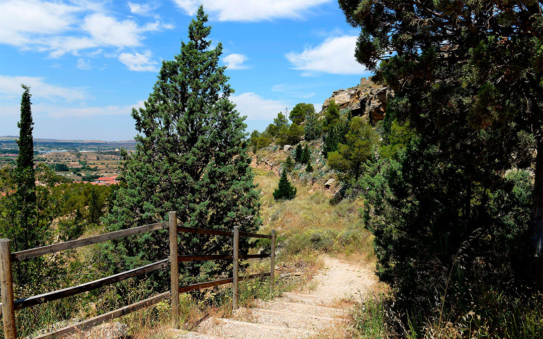 Una de las rutas propuestas por el SMD pasa por el Cabezo del Cuervo./ Ayto. de Alcañiz