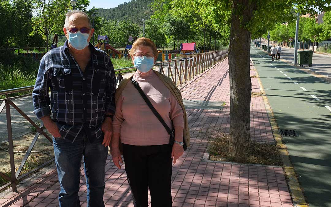 Tranquilidad en las calles esta mañana en Alcañiz y alegría en la cara de quienes no las pisaban desde hace 50 días./ A.M.