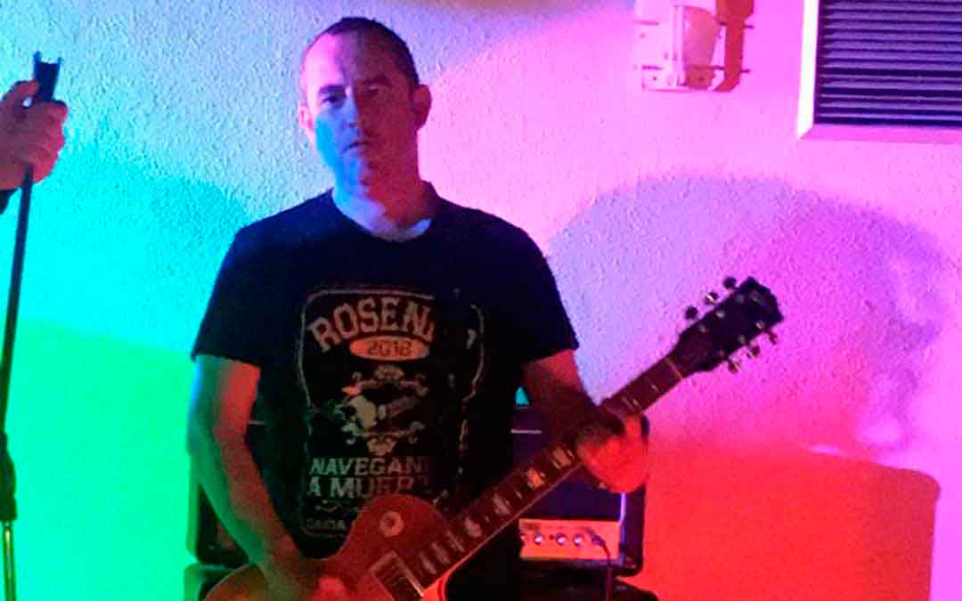 El rockero Vicente.