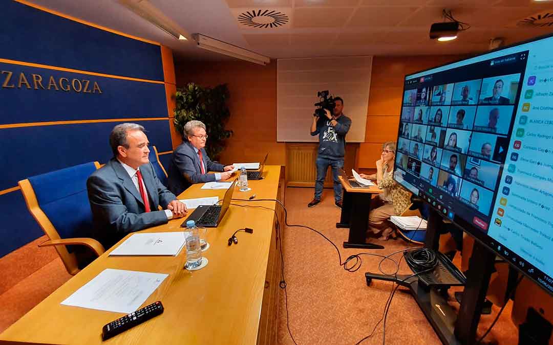 El presidente de la DPZ Juan Antonio Sánchez Quero, durante un pleno telemático.