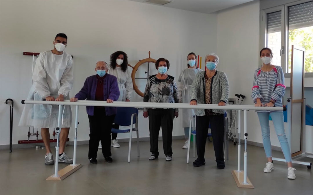 Primer día de apertura del hogar del mayor de Picarral (Zaragoza)./ DGA