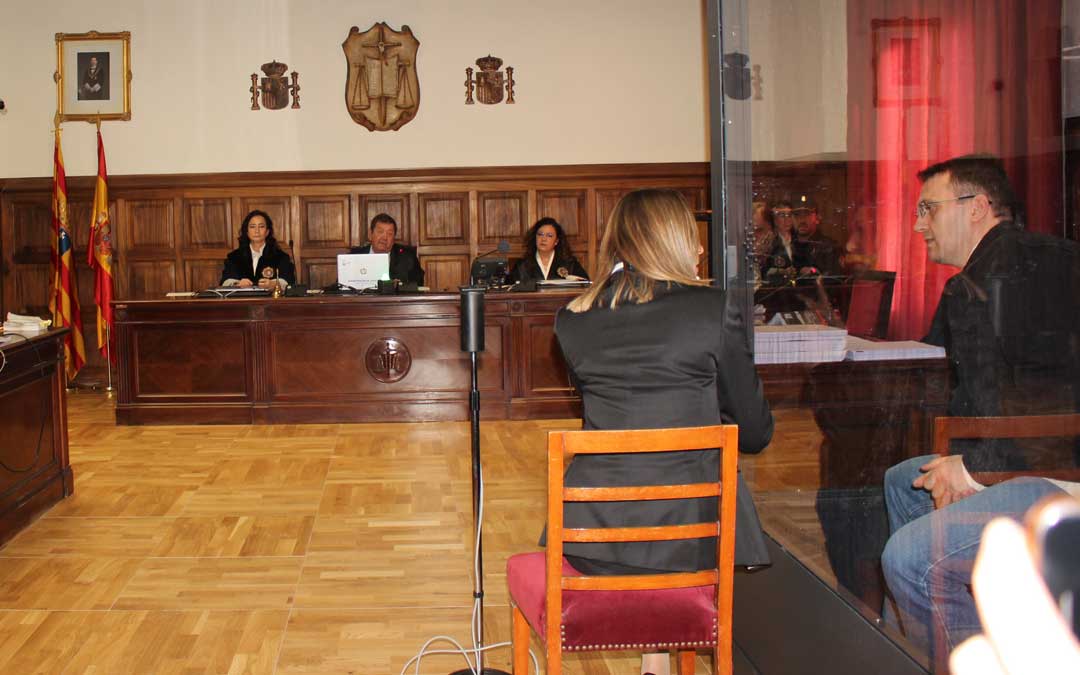 Foto de archivo del juicio a Igor el Ruso por el doble intento de homicidio de Albalate este martes en la Audiencia Provincial de Teruel / M. Quilez