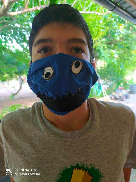 Una de las mascarillas ganadoras del concurso del Ayuntamiento de Caspe.