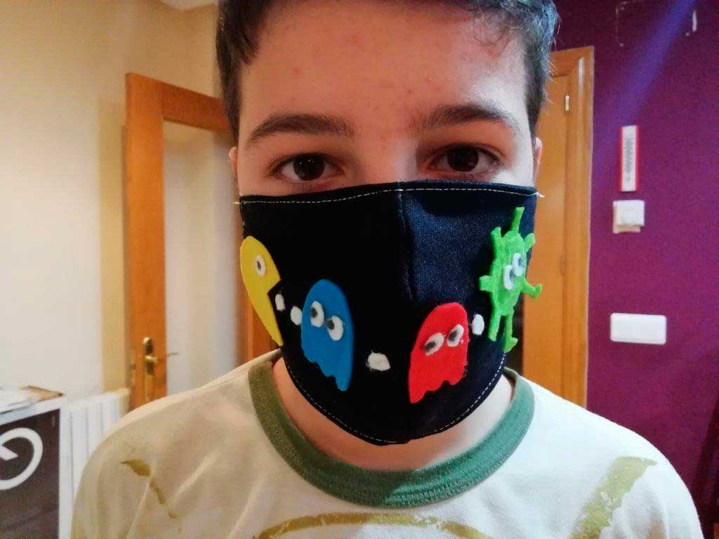 Una de las mascarillas ganadoras del concurso del Ayuntamiento de Caspe.