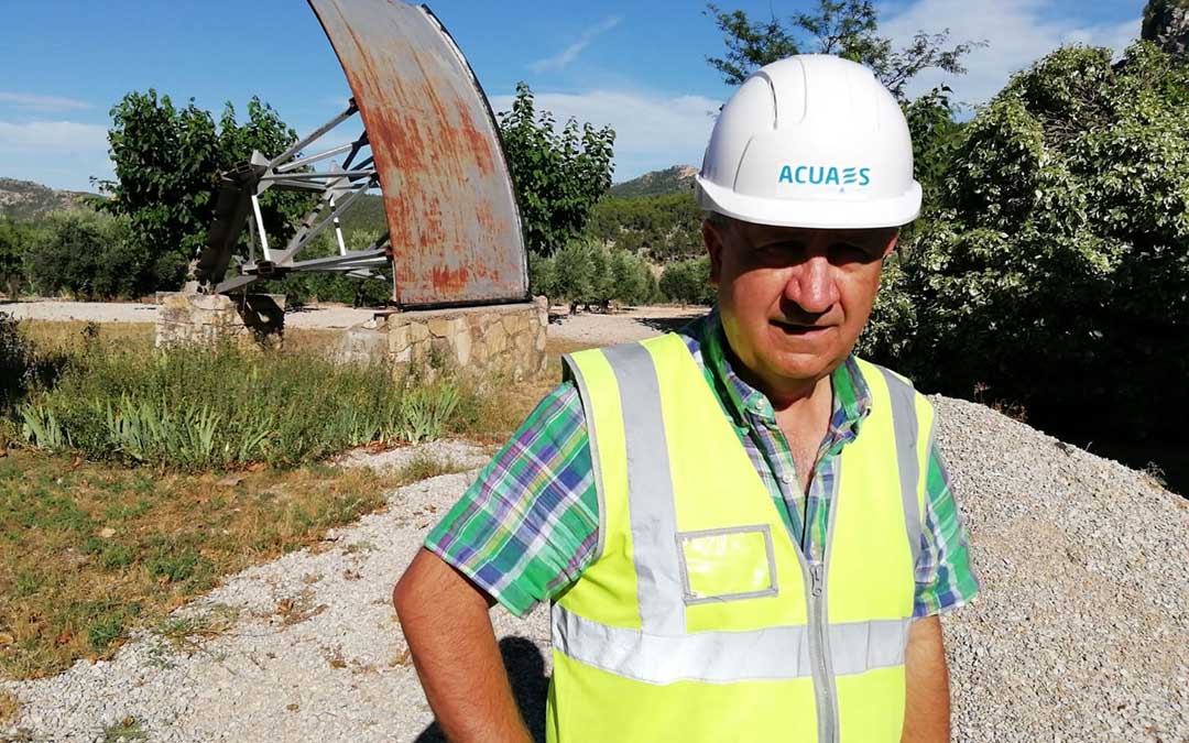 Fernando Lacasta, director de la obra del recrecimiento de Santolea de la Sociedad Mercantil Estatal ACUAES./ F.L.