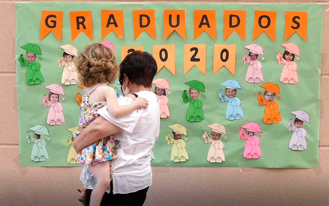 Graduación 2020 de los alumnos de 3 años de la escuela infantil La Selveta de Alcañiz./ Ayto. de Alcañiz