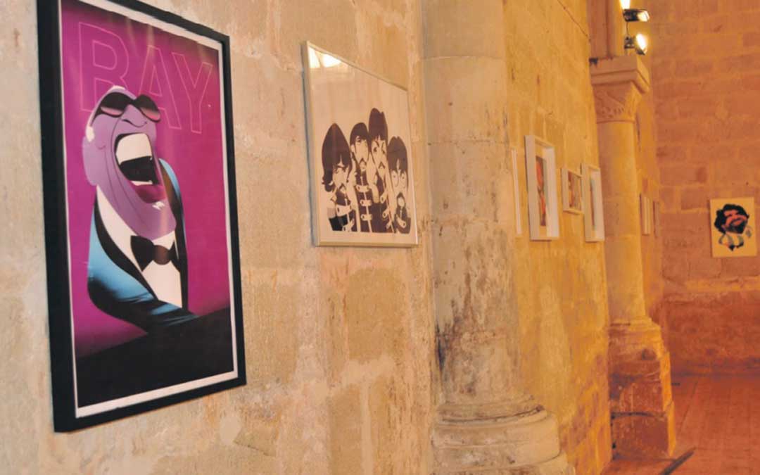 Las caricaturas se encuentran en la antigua ermita de la Virgen de la Fuente, junto a la hospedería.