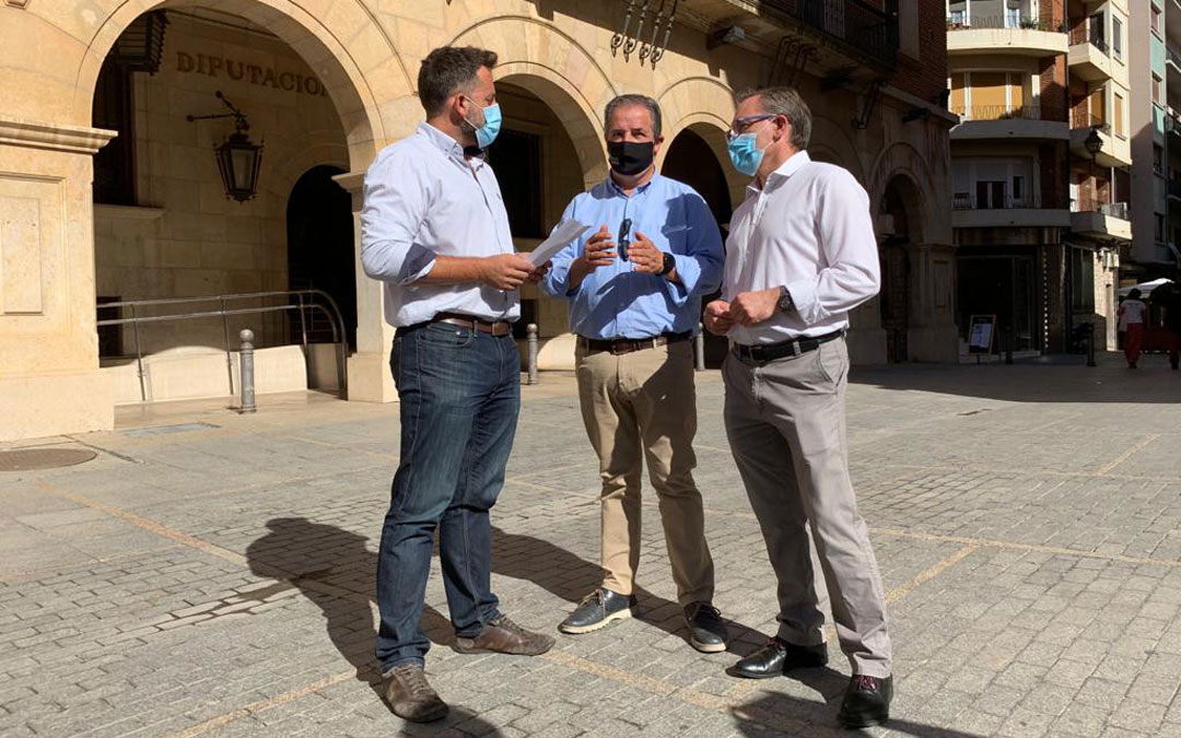 Carlos Redón, Jesús Fuertes y Joaquín Juste. / PP Teruel