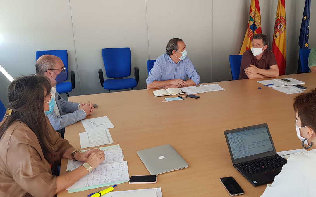 El presidente Lambán y el consejero Olona asistieron este jueves a la reunión diaria de seguimiento del covid en Aragón / DGA