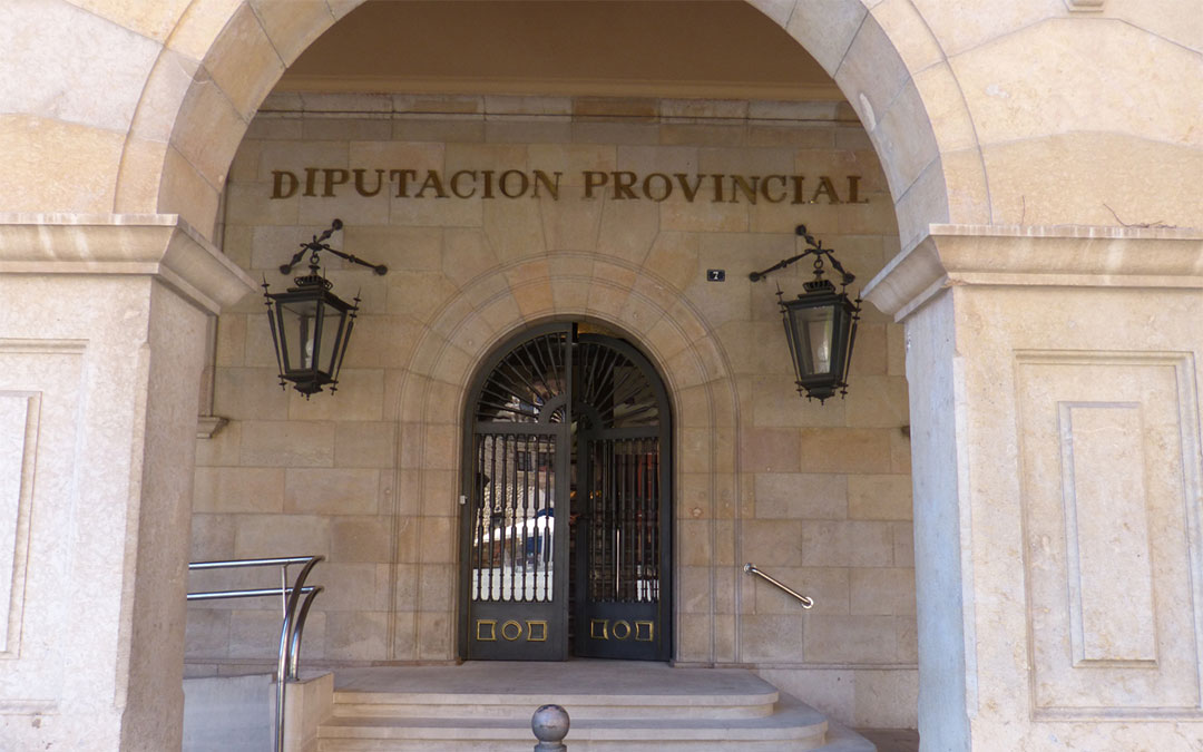 Fachada de la Diputación Provincial de Teruel./ L.C.