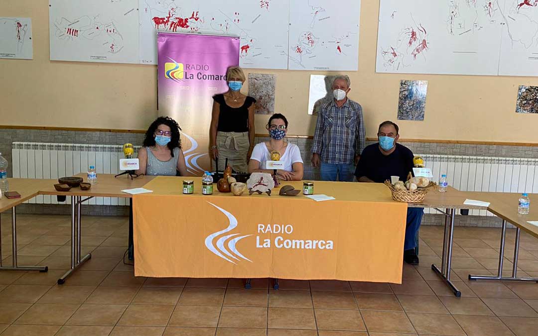 Participantes en el programa de Radio La Comarca emitido desde Alacón